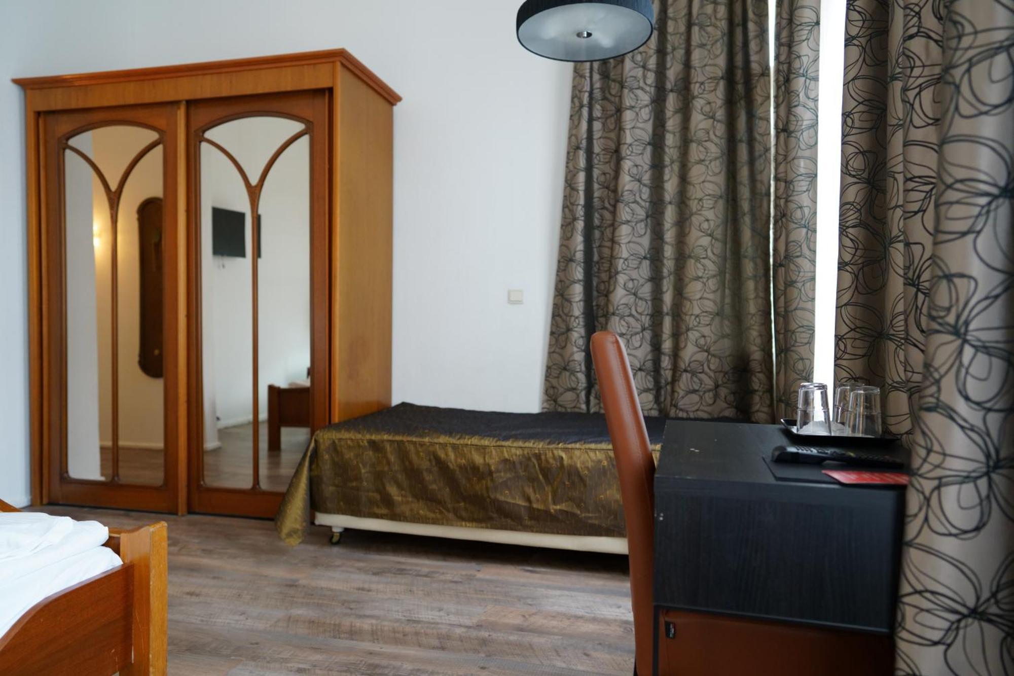 Hotel Pension Xantener Eck Берлін Екстер'єр фото