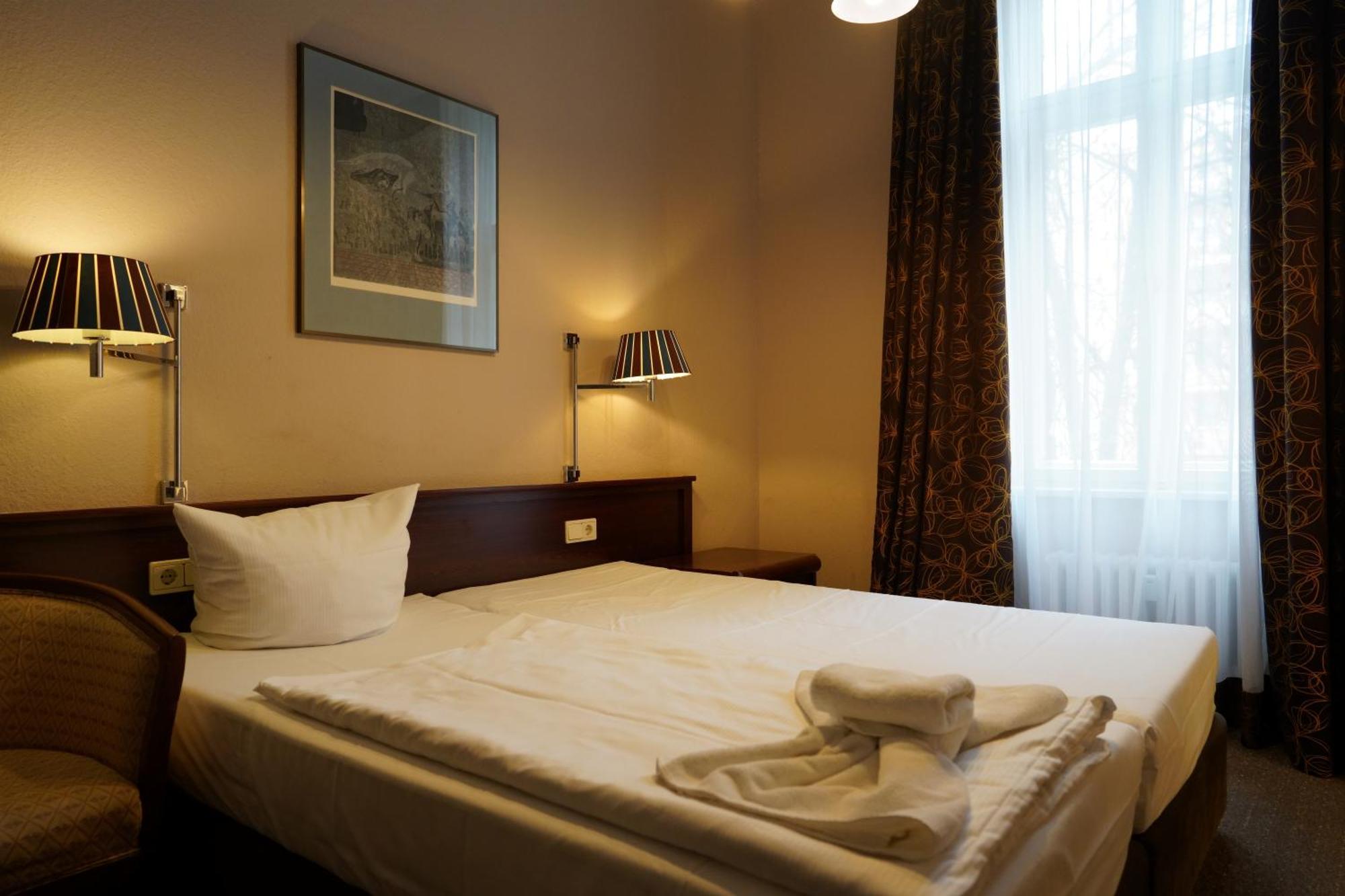Hotel Pension Xantener Eck Берлін Екстер'єр фото